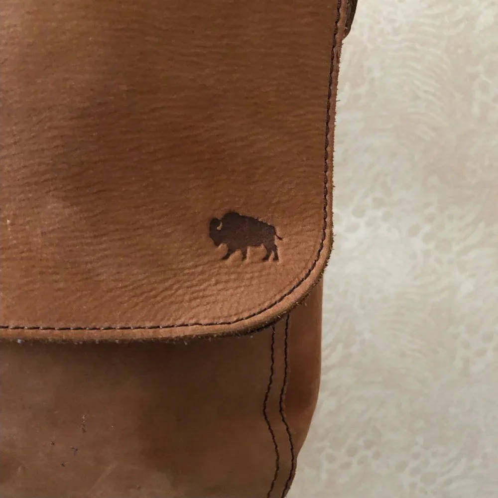 BUFFALO JACKSON TRADING CO. Denver Leather Messenger Laptop Bag Brown - Picture 6 of 14